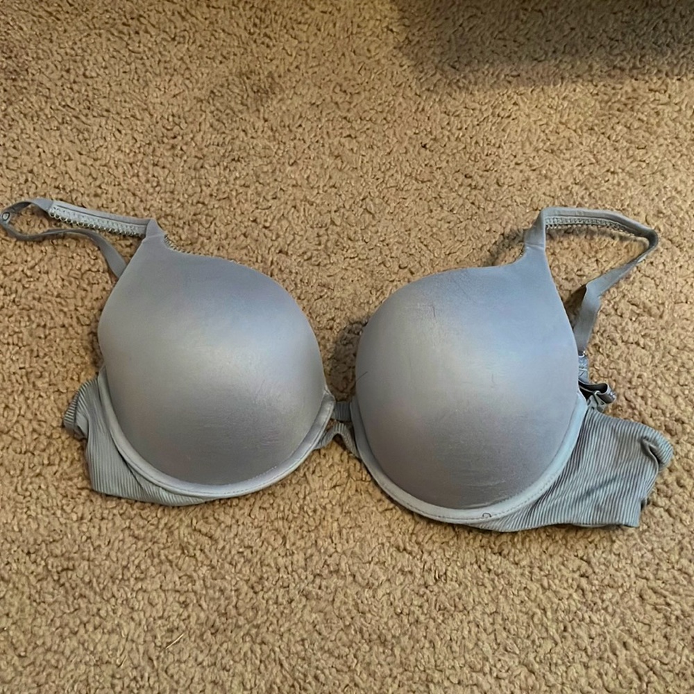 34D Bra